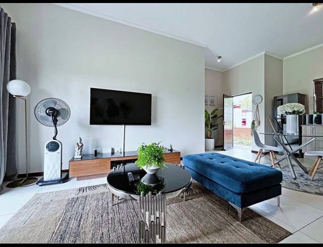 2 BEDROOM PROPERTY TO RENT IN JACKAL CREEK GOLF ESTATE